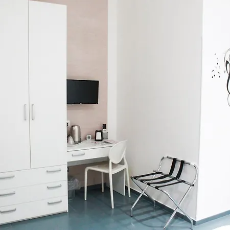 Mascalzone Latino Luxury 2* Neapol