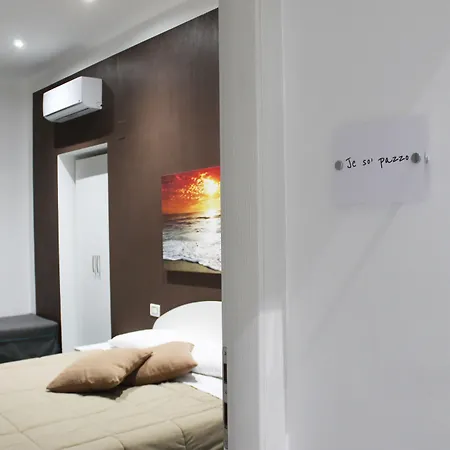 Mascalzone Latino Luxury Πανσιόν