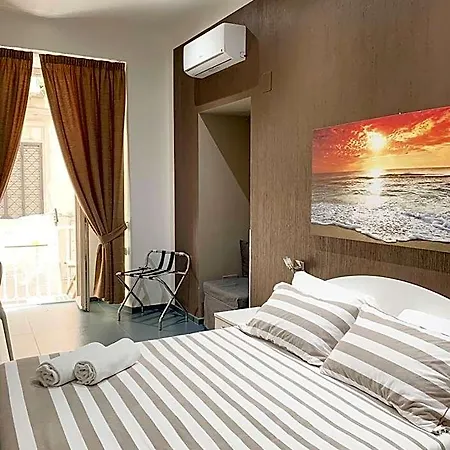 Mascalzone Latino Luxury Guest house 4*