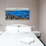 Mascalzone Latino Luxury Penzion Neapol