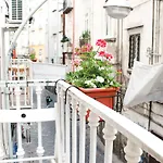 Mascalzone Latino Luxury Πανσιόν Νάπολη
