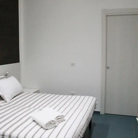 Mascalzone Latino Luxury Affittacamere 4*