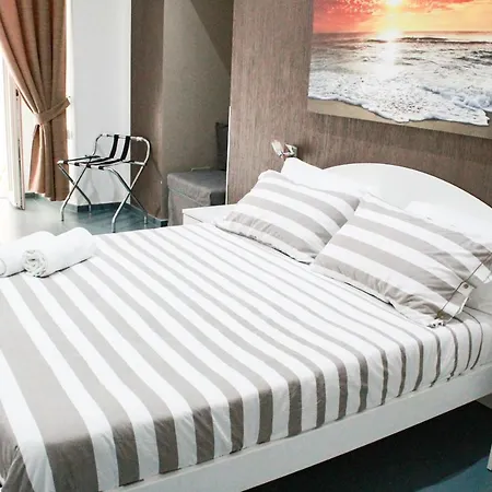 Mascalzone Latino Luxury Gasthuis 4*