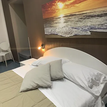 Mascalzone Latino Luxury Napels