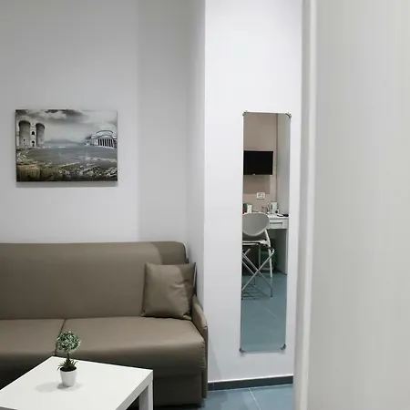 Guest house Mascalzone Latino Luxury 2*